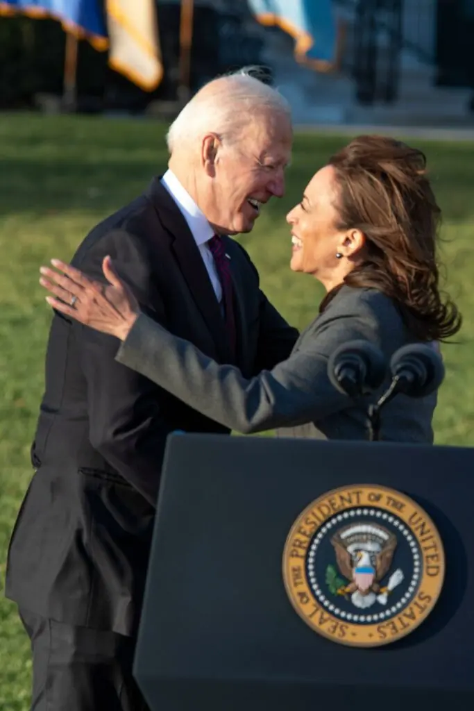 size-large wp-image-1263135787