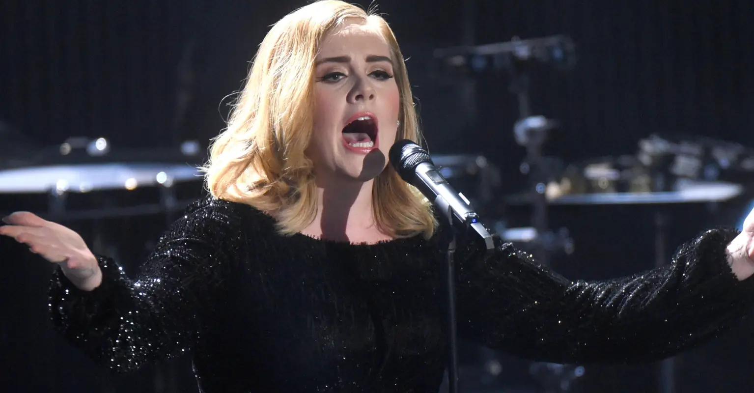 Presenter issues apology to Adele after arriving to interview without listening to her new album
