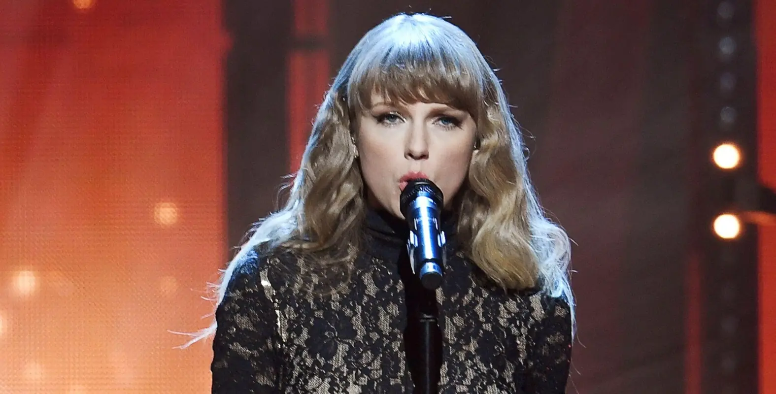 A timeline of Taylor Swift and Jake Gyllenhaal's relationship after star releases explosive version of 'All Too Well'