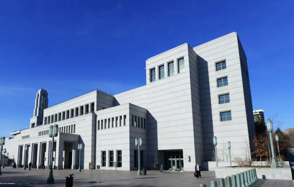 size-large wp-image-1263139572