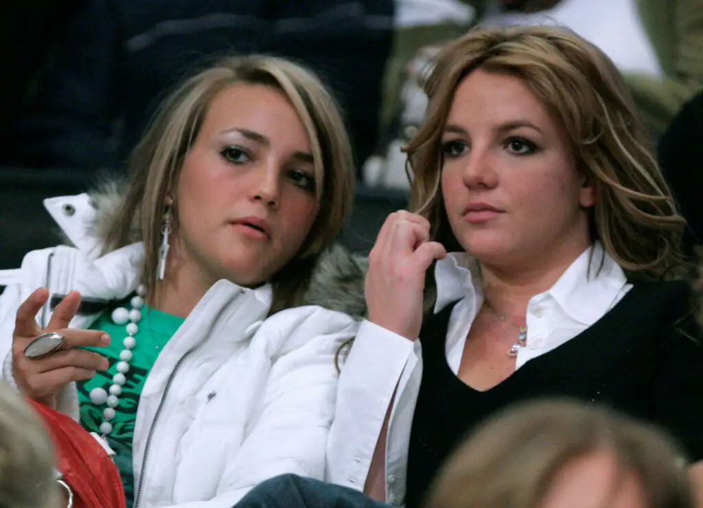 size-large wp-image-1263142822