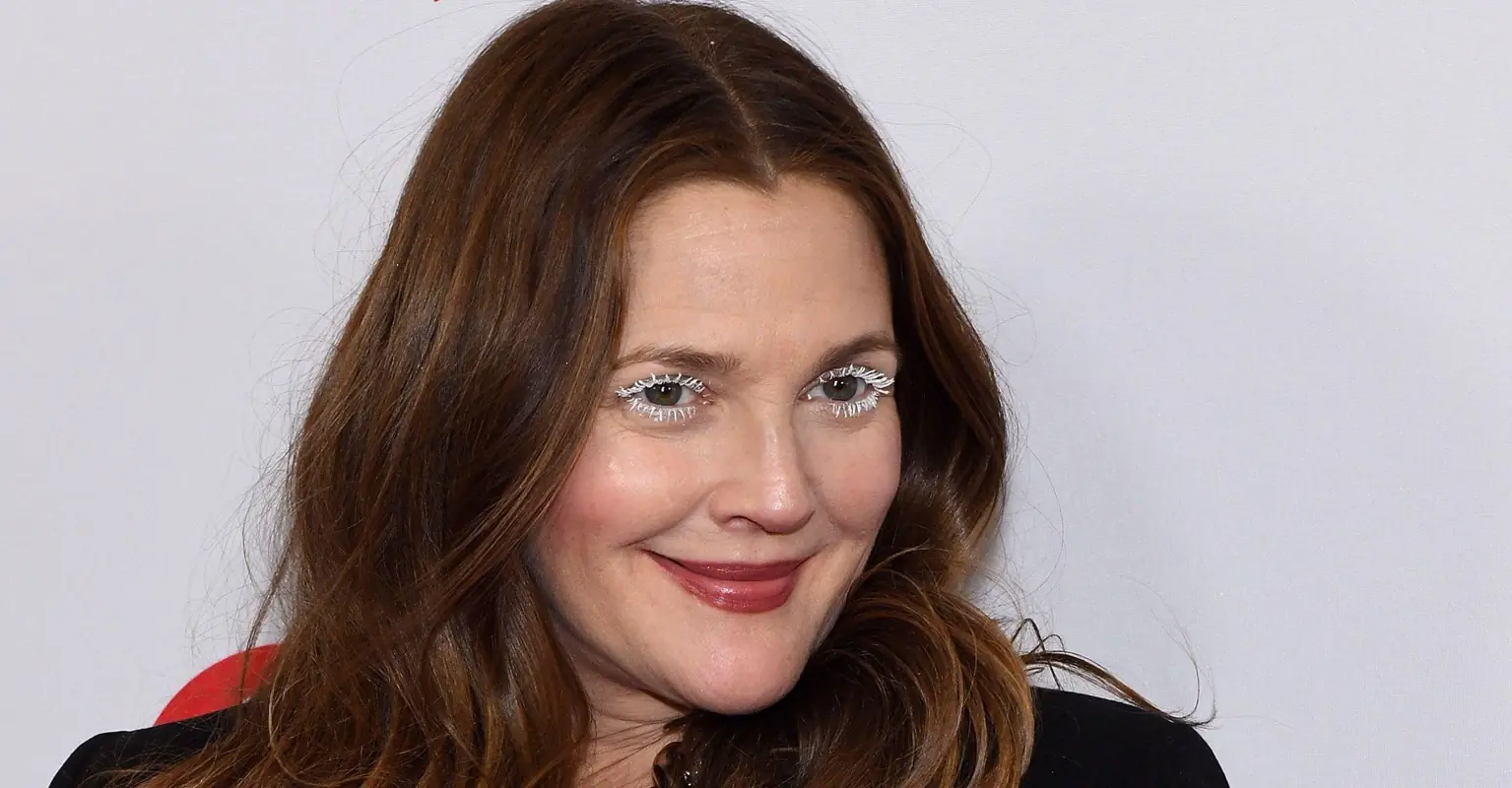 Drew Barrymore breaks down in tears saying she's not sure how to date with kids after six years single