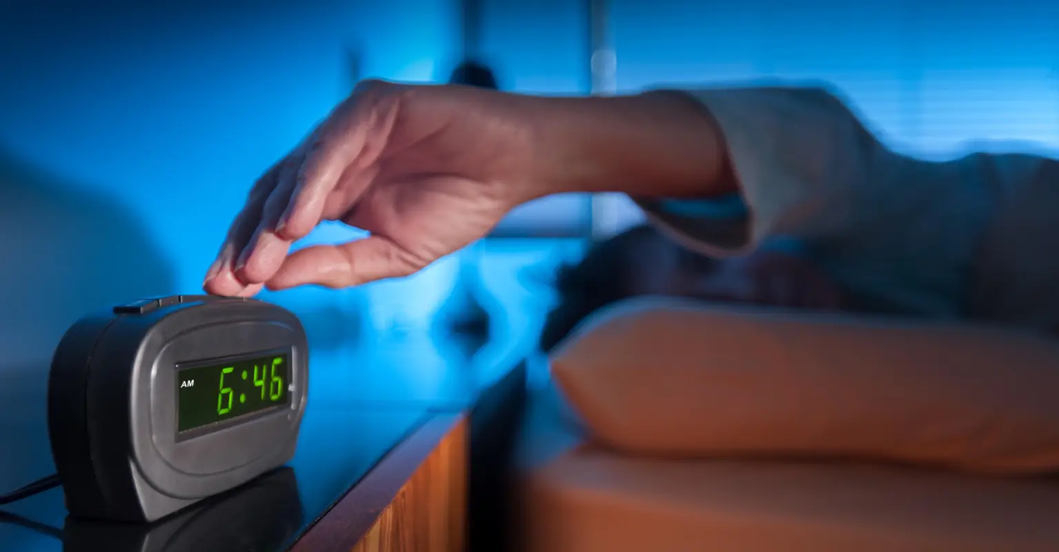 Wellness expert reveals the trick that will stop you from snoozing your alarm