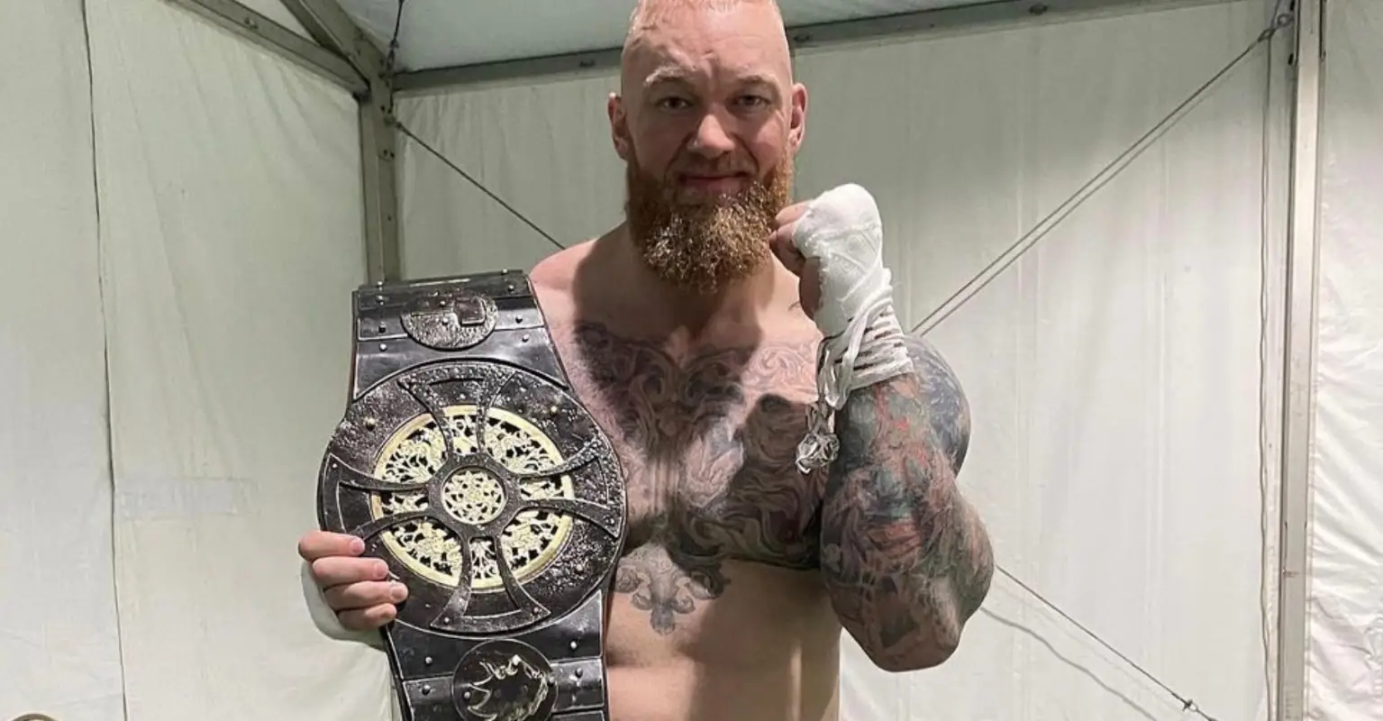 GoT's The Mountain beats former World's Strongest Man Eddie Hall in colossal boxing match