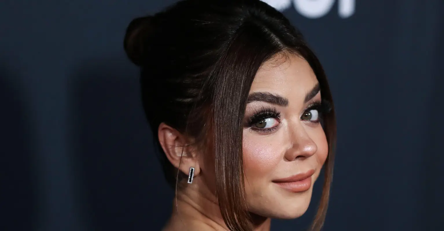 Sarah Hyland reveals there are episodes of 'Modern Family' she doesn't remember filming due to chronic pain