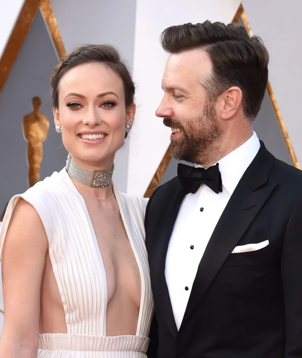 size-large wp-image-1263152898