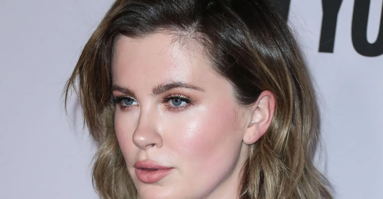 Ireland Baldwin slams Amber Heard: 'I hope Johnny gets his reputation and his life back'