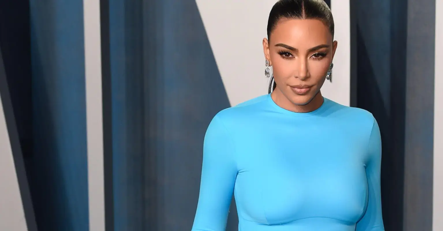 Kim Kardashian scolds her kids mid-interview with Jimmy Fallon