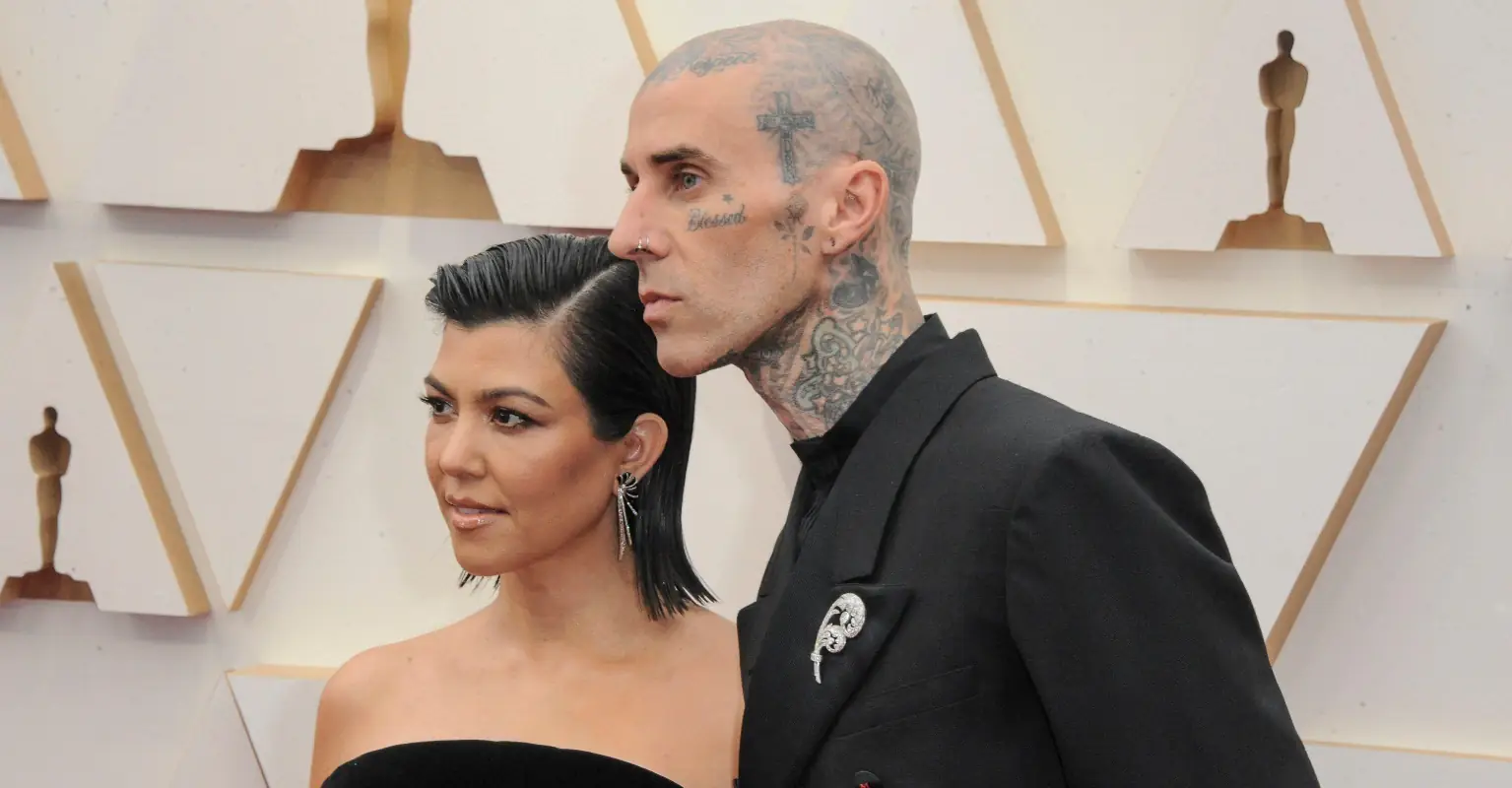 Kourtney Kardashian admits she still sleeps with her 10-year-old daughter