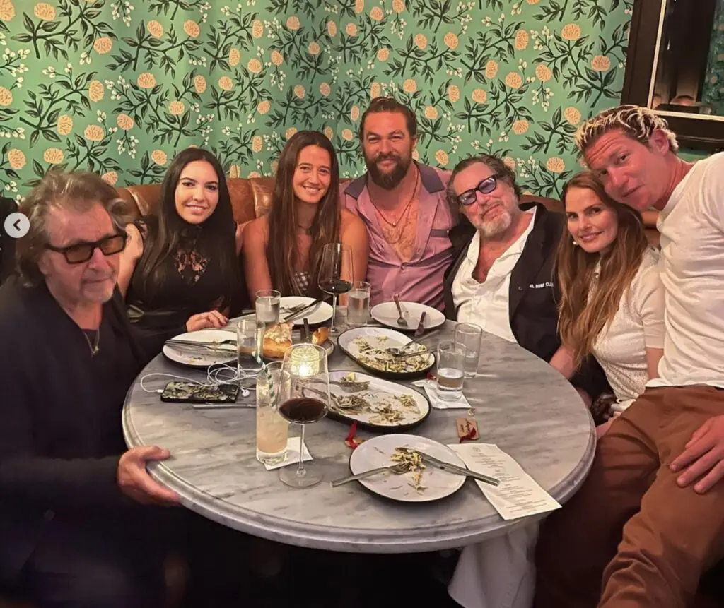 size-large wp-image-1263151182