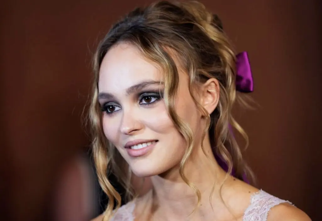 size-large wp-image-1263152433