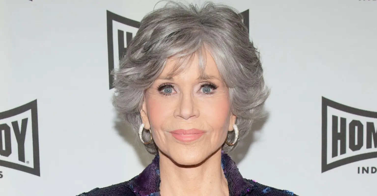Video resurfaces of Jane Fonda doing her 1979 Oscar speech in sign language