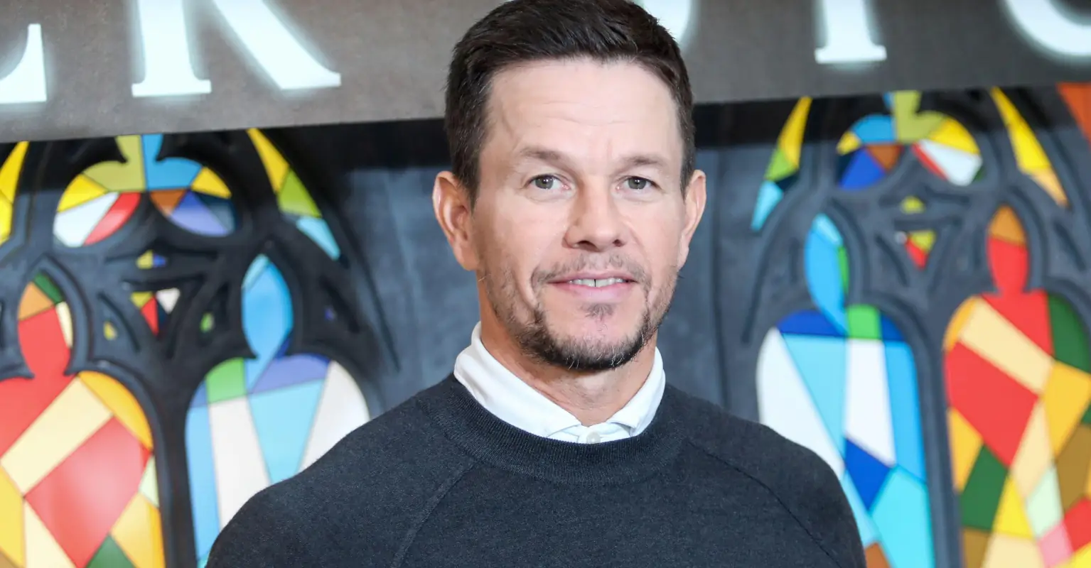 SAG Awards criticized for Mark Wahlberg's presentation to 'Everything Everywhere All at Once' cast