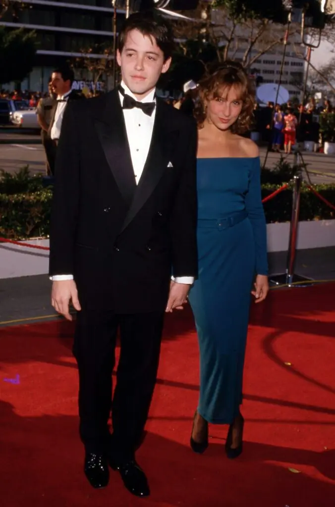 size-large wp-image-1263154491