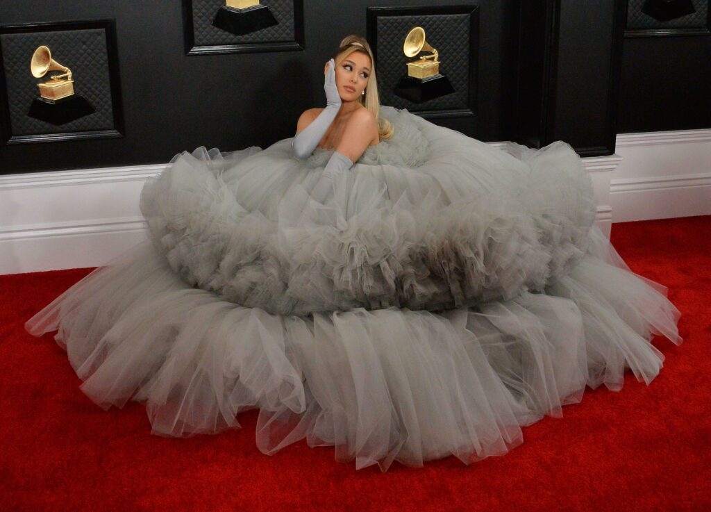 size-large wp-image-1263160099