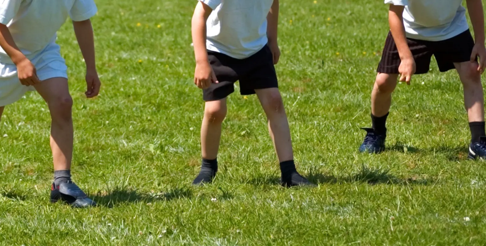 Mom takes a tumble during school sports day race and flashes other parents