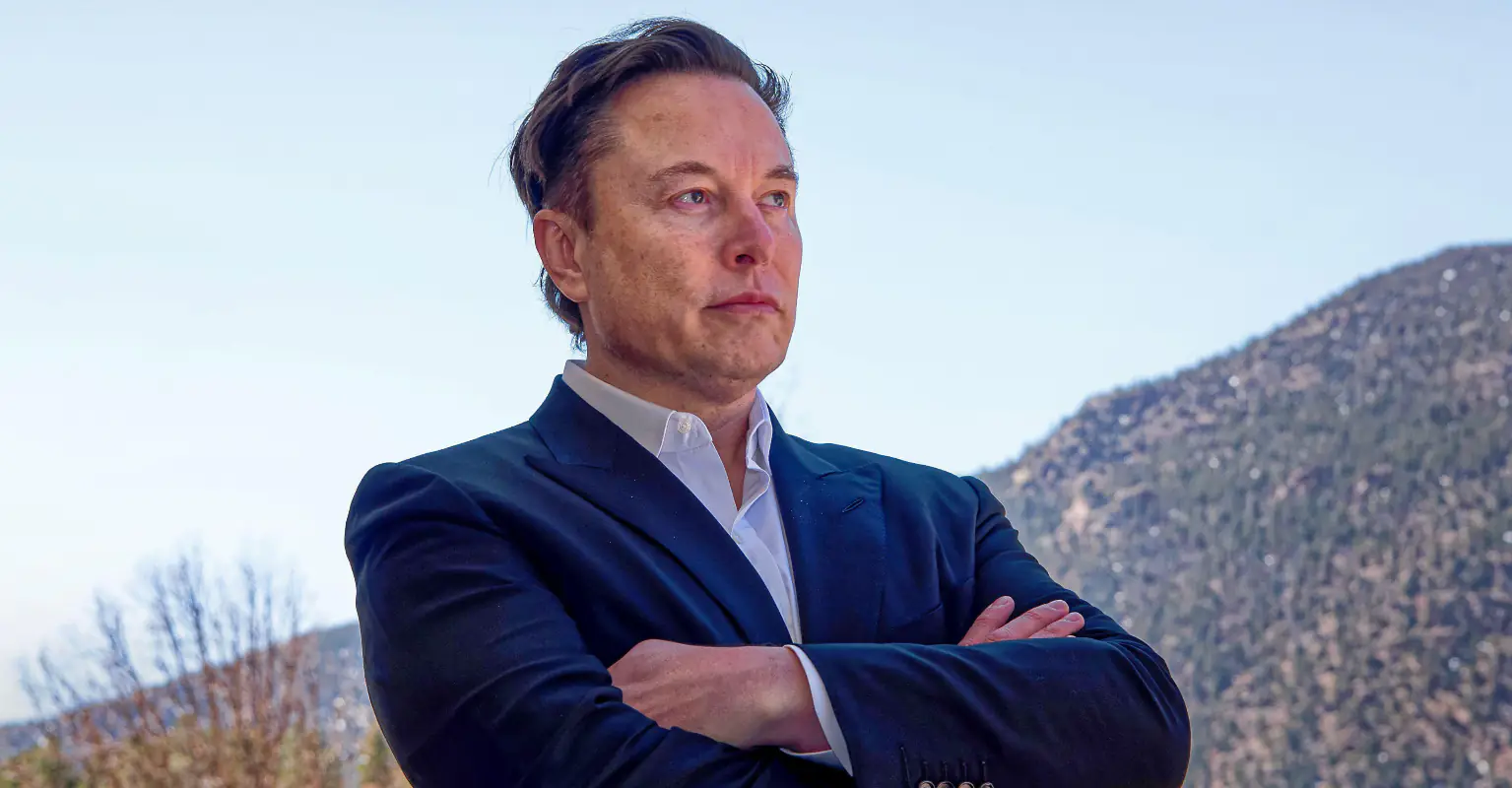 Elon Musk reportedly dissolves Twitter's board and makes himself 'sole director'