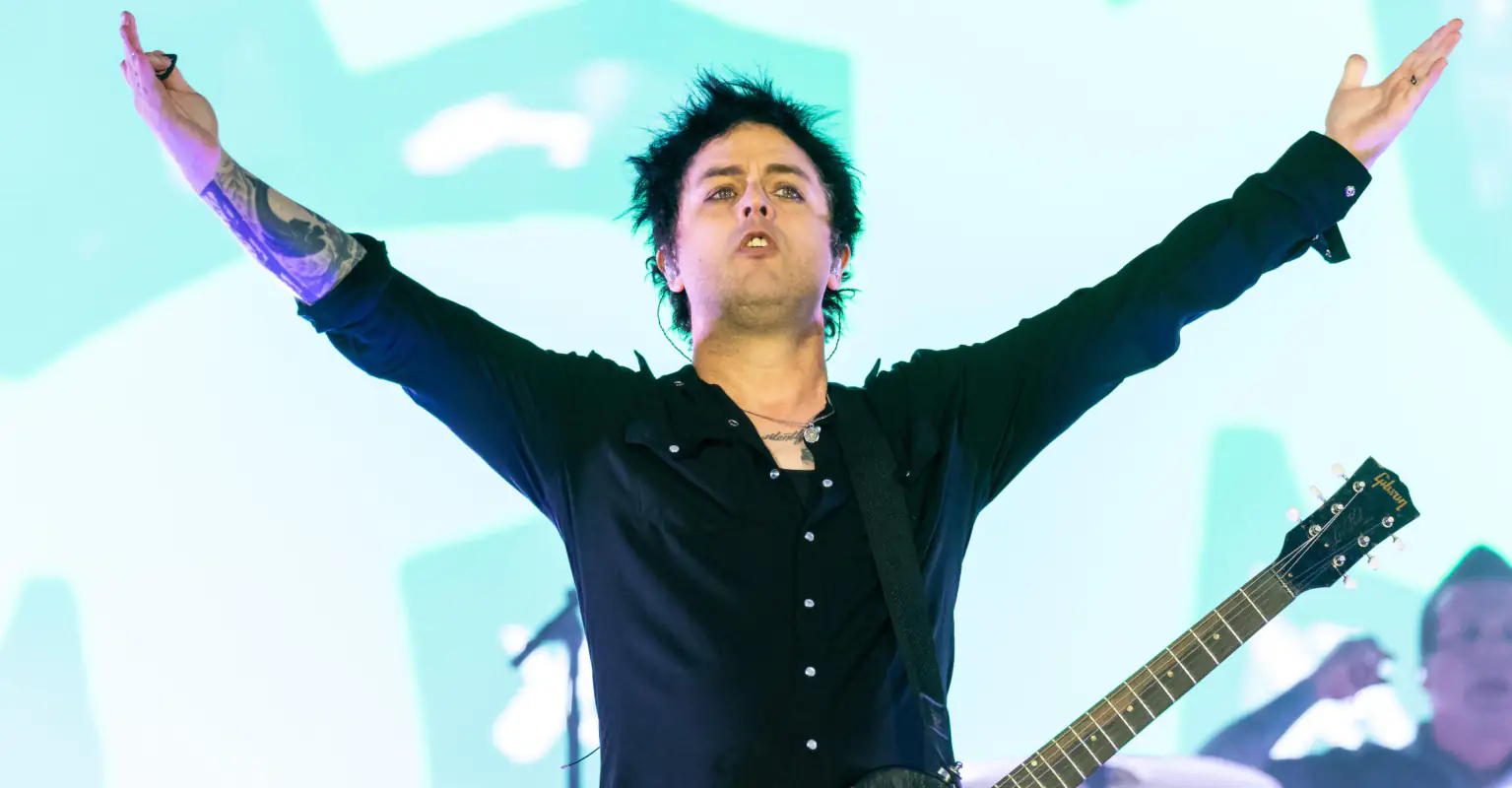Green Day lead singer says he's 'f***ing renouncing' his citizenship over Roe v. Wade