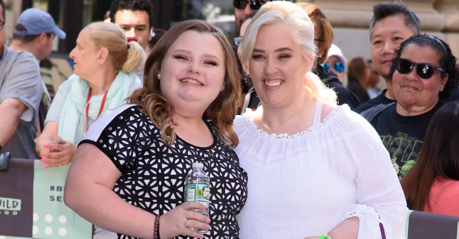 Mama June loses custody of daughter Honey Boo Boo to other daughter Lauryn Efird, 22