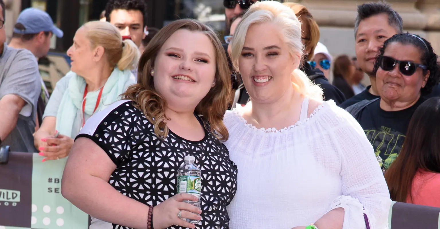 Mama June loses custody of daughter Honey Boo Boo to other daughter Lauryn Efird, 22