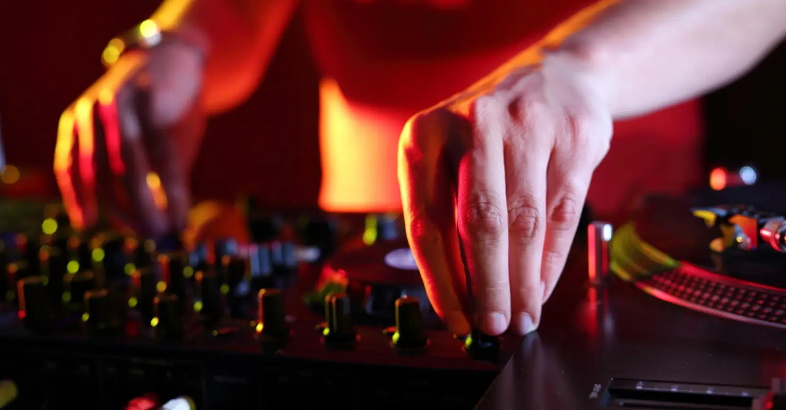DJ sparks debate after being paid $4000 'to play Spotify playlist'