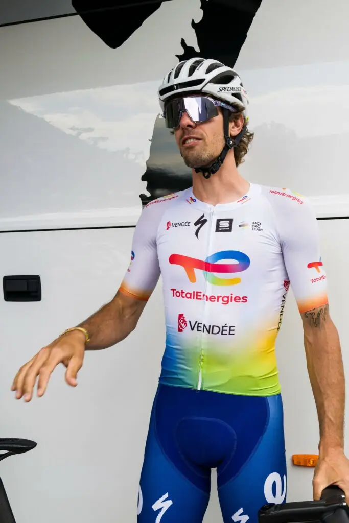 size-large wp-image-1263160929