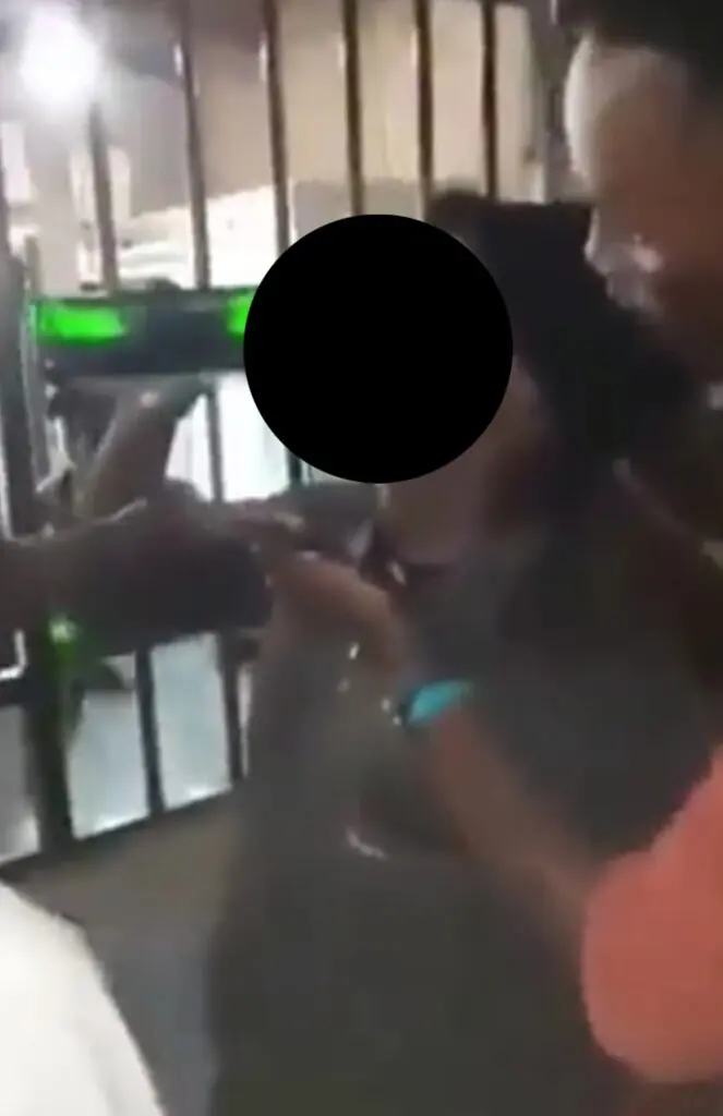 size-large wp-image-1263161405