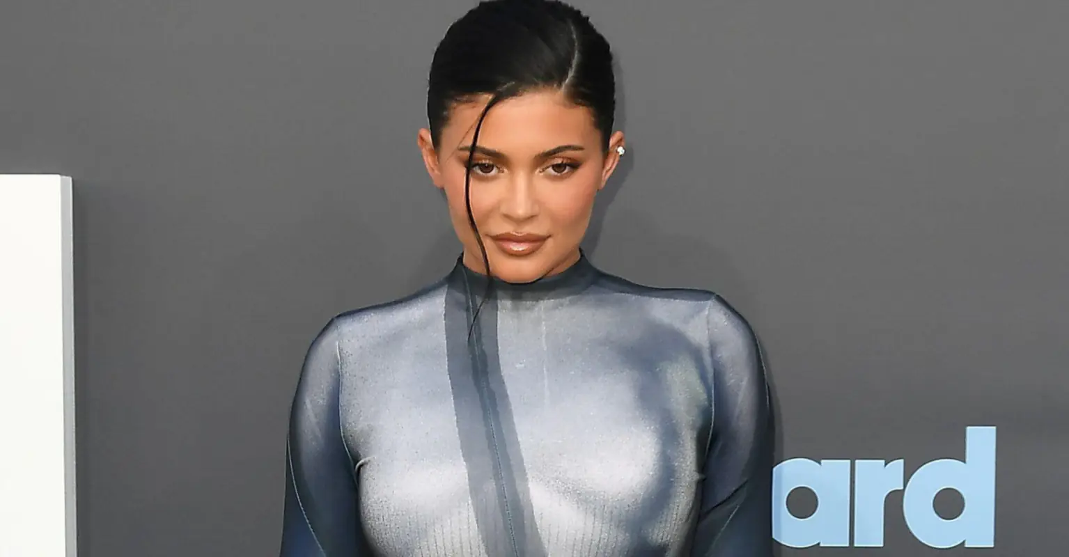 Kylie Jenner reveals she developed 'saggy t**s' and 'baby blues' after giving birth