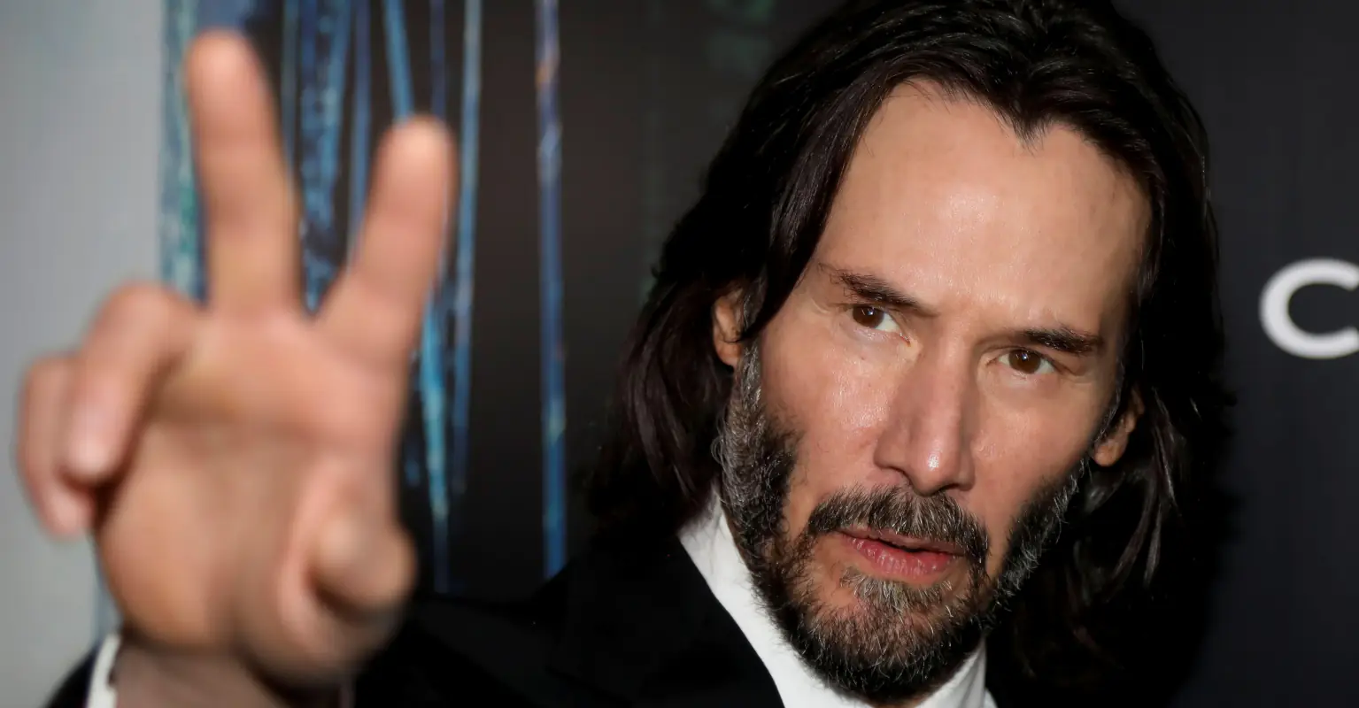 Keanu Reeves proves he's the nicest guy in Hollywood after latest fan-interaction at airport