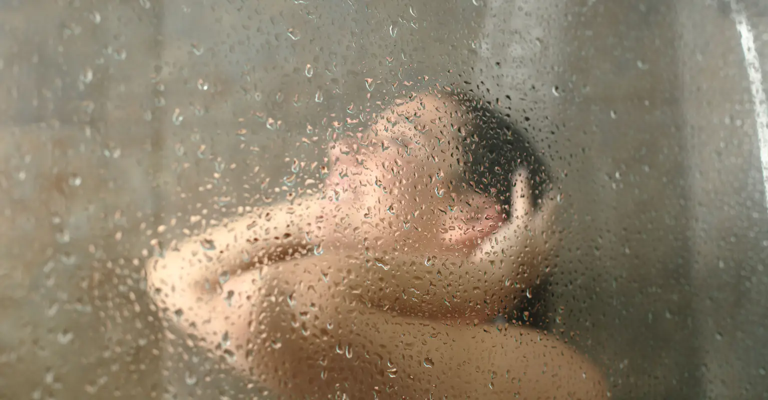 Woman reveals she hasn't showered in 10 days and urges others to do the same