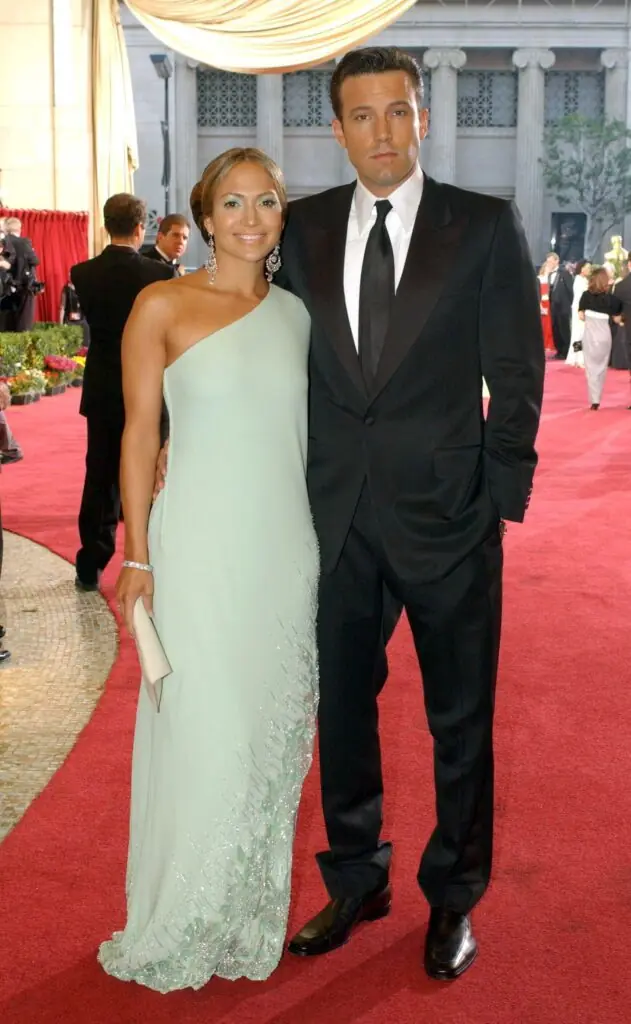 size-large wp-image-1263165924