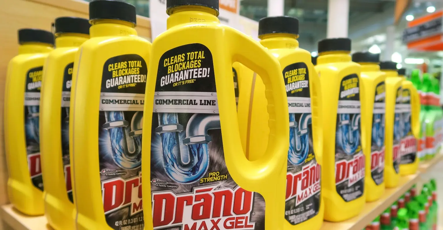 Husband says he captured the moment his wife allegedly tried to poison him