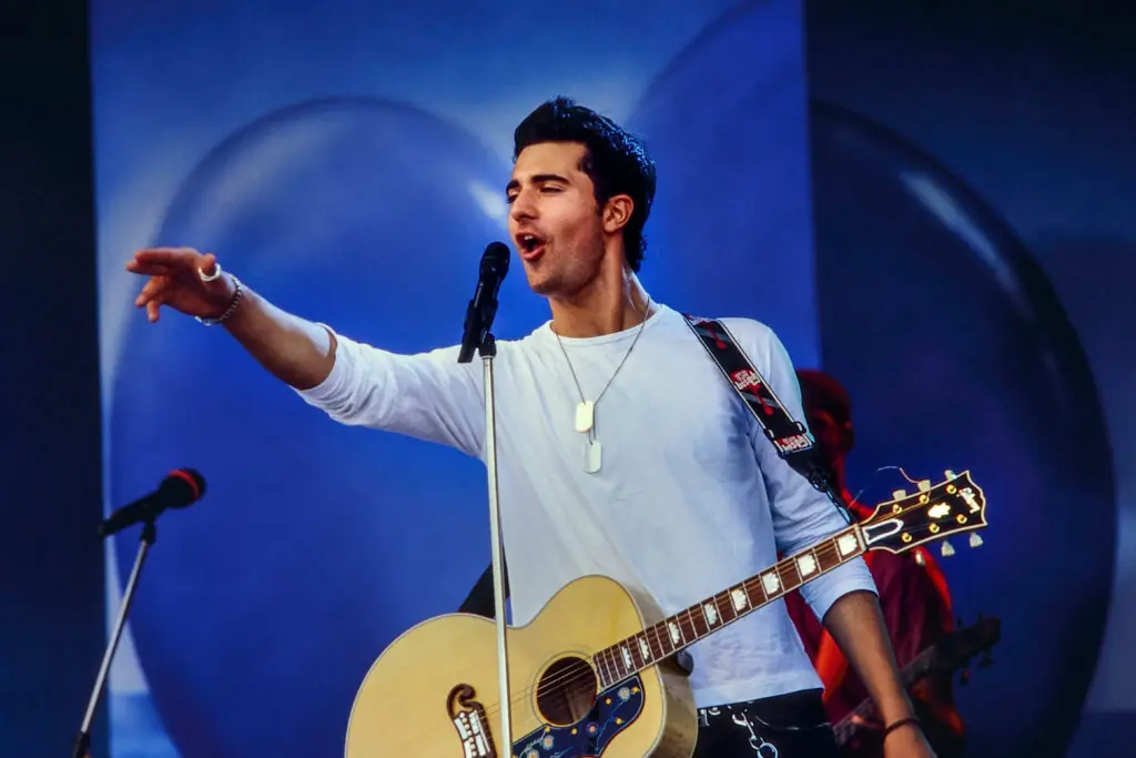 size-large wp-image-1263165486