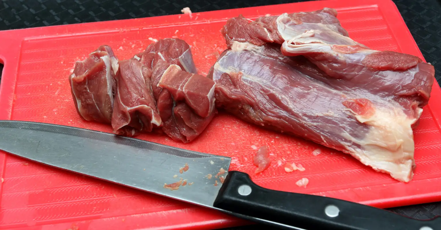 Man cuts off his genitals while dreaming that he's cutting meat