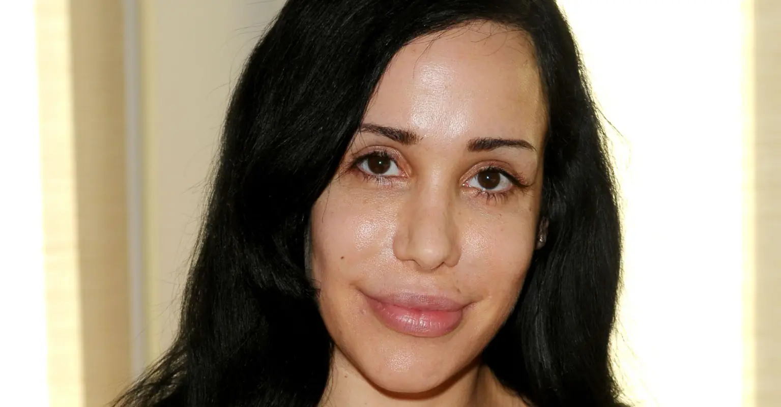 ‘Octomom’ Nadya Suleman shares rare snap of all 8 children all grown up