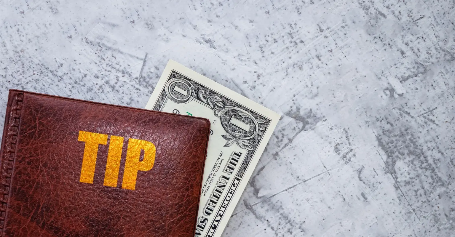 Restaurant worker takes revenge on customer who didn’t pay tab... but did forget their glasses