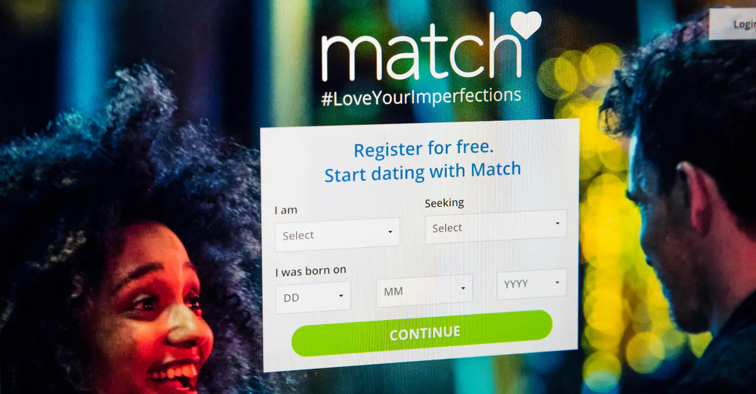 Couple aged 93 and 88 marry after meeting on Match.com