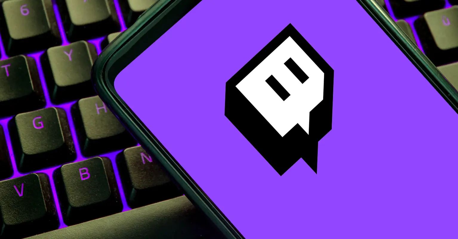 Twitch streamer gets 'banned' after reflection shows her 'having sex' during livestream