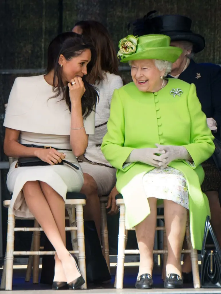 size-large wp-image-1263168454