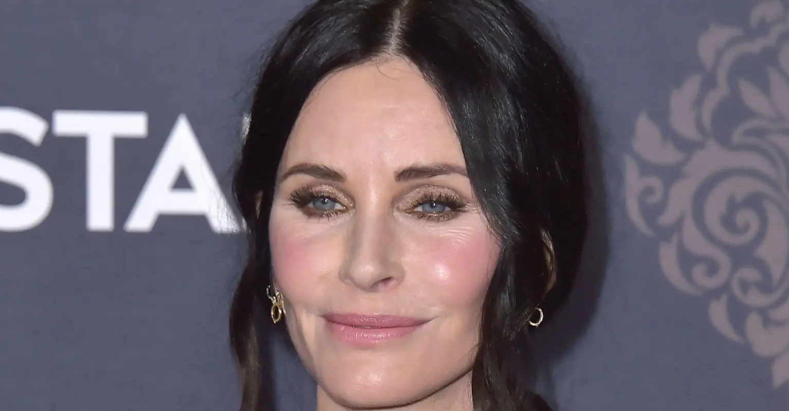 Courteney Cox responds to tweet from Kanye West's account, saying: 'Friends wasn't funny'