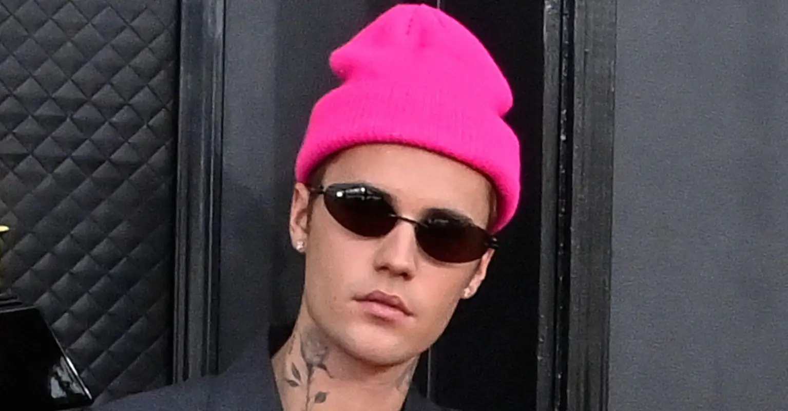 Justin Bieber cancels his world tour due to health issues