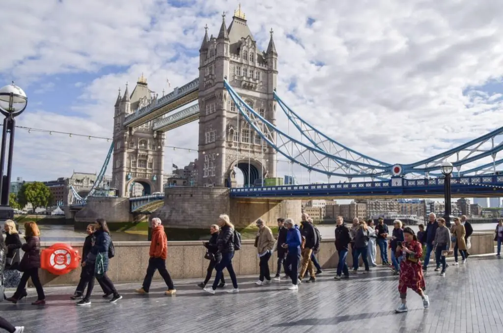 size-large wp-image-1263169440