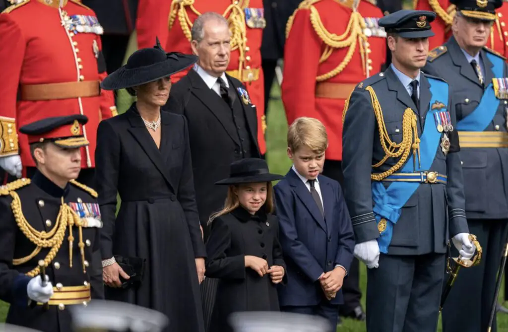 size-large wp-image-1263169811