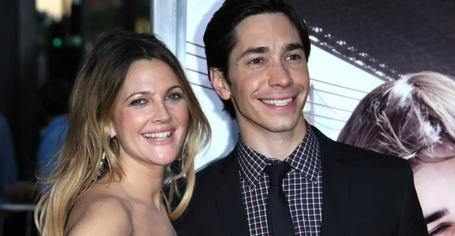Drew Barrymore breaks down in tears as she reunites with ex-boyfriend Justin Long