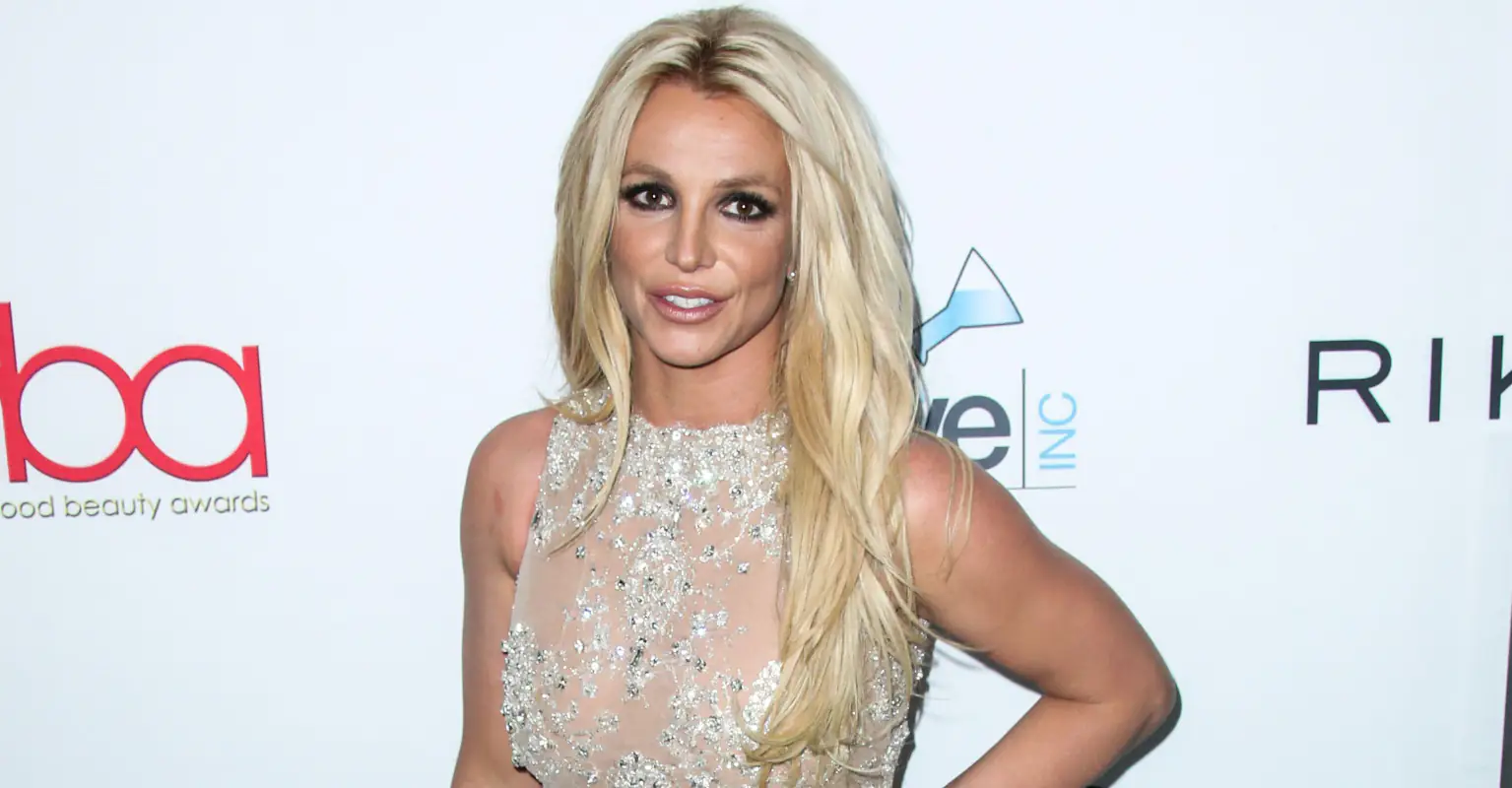 Britney Spears suddenly bursts into tears while dancing in video posted to Instagram