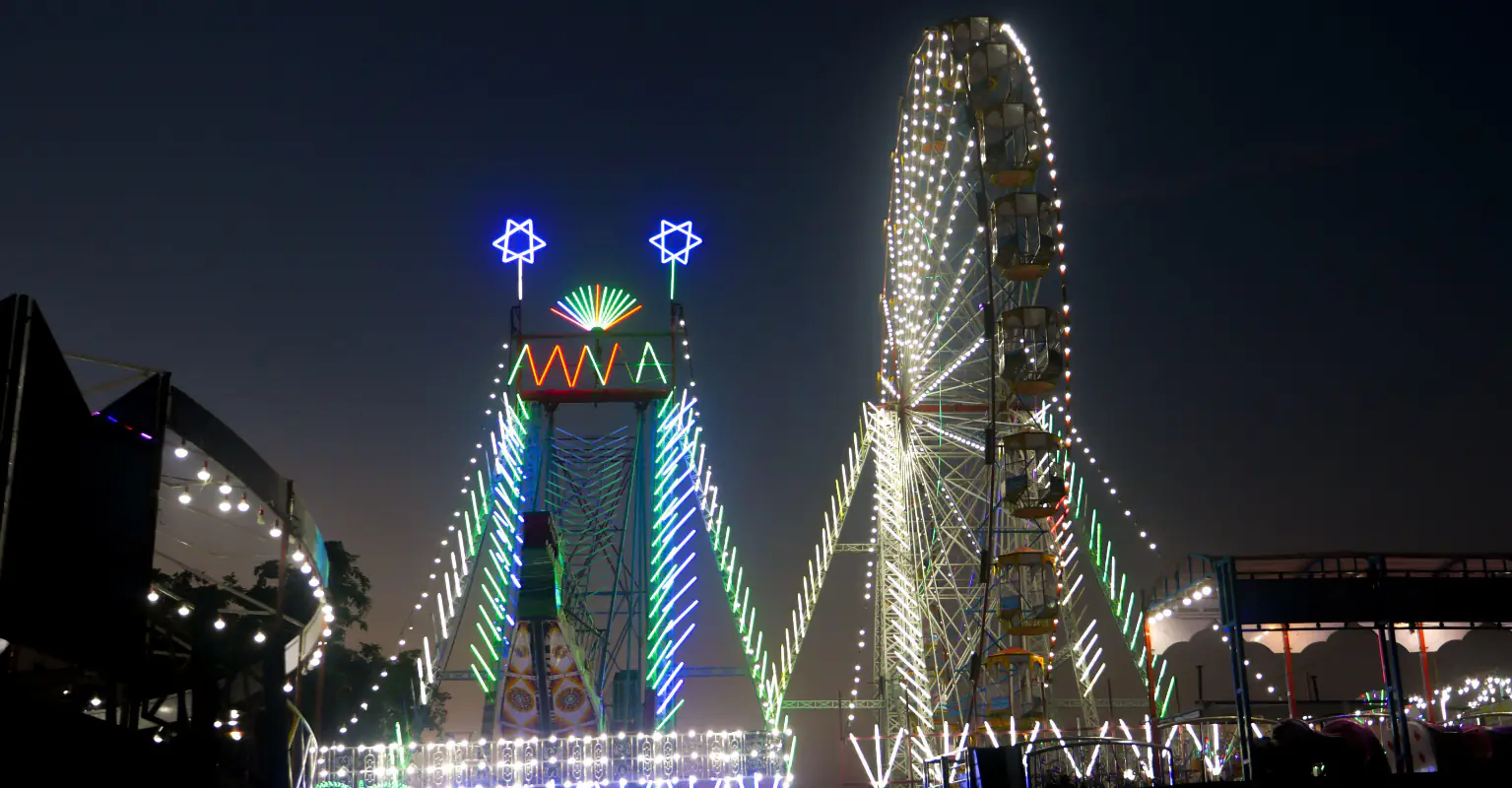 Moment amusement park ride malfunctions sending people plummeting 50 feet to the ground