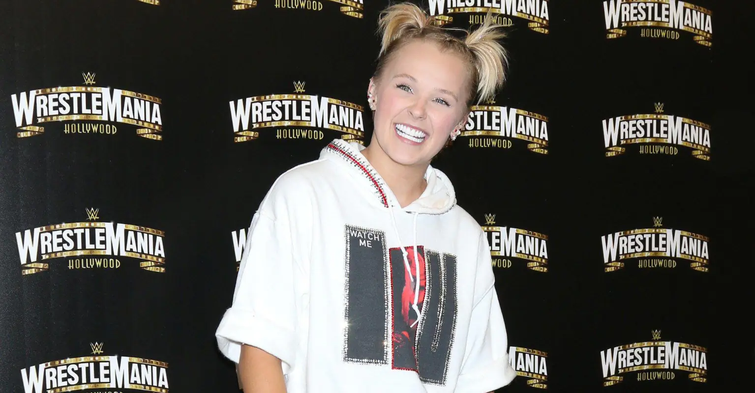 JoJo Siwa appears to confirm she's dating Avery Cyrus