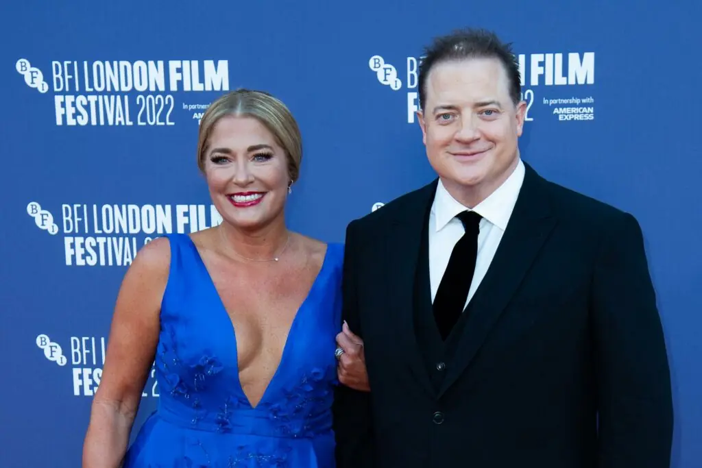 size-large wp-image-1263173104