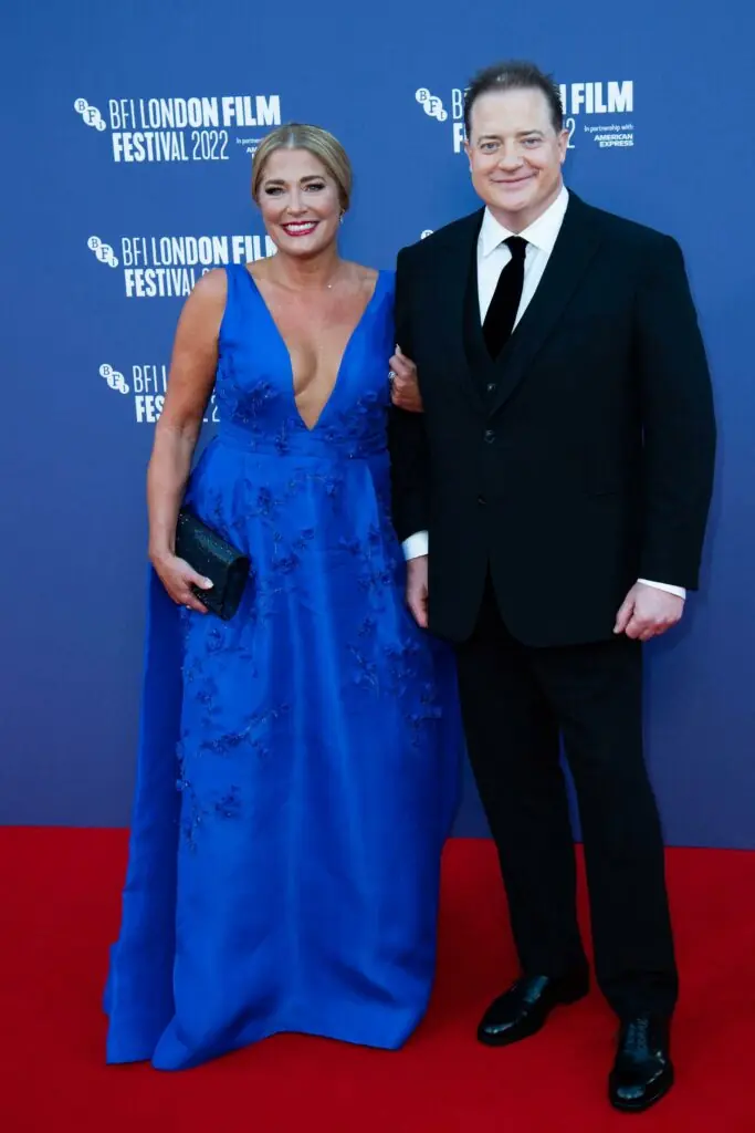 size-large wp-image-1263173106