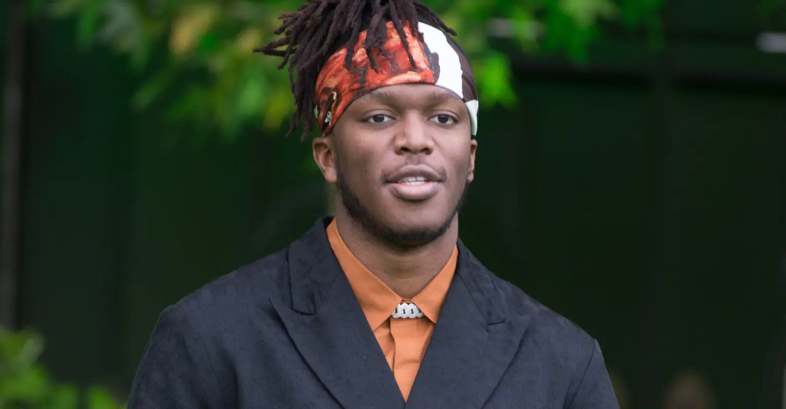 People call out 'double standards' after Astrid Wett tries to kiss KSI without consent during weigh-in